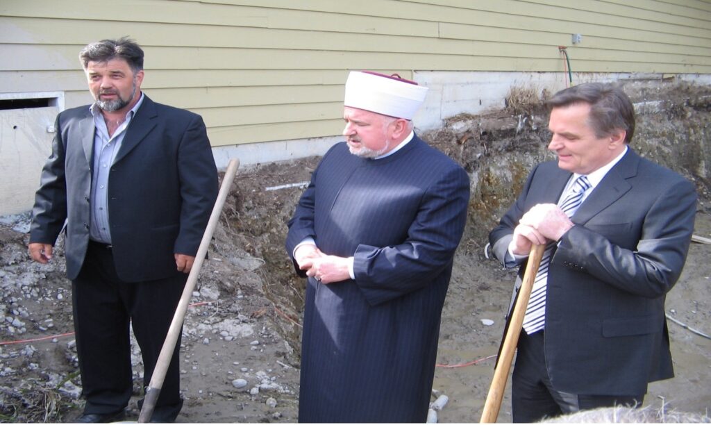 Ahmet Kulaga, dr. Mustafa-ef. Cerić i dr. Haris Sijaldžić na postavljanju kamena temeljca
